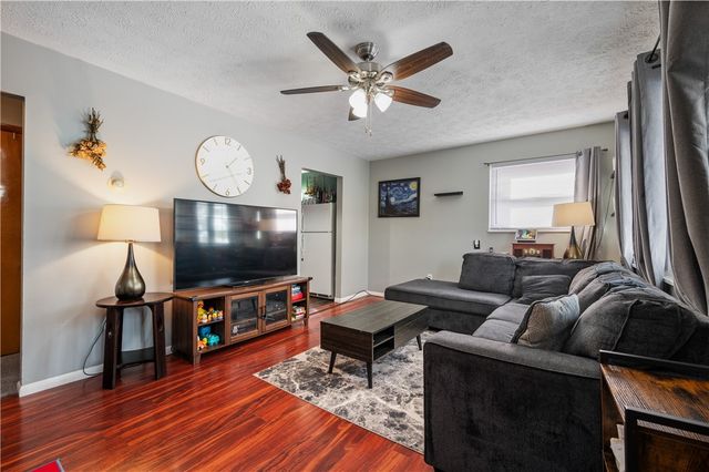 1209 Vermont Ave, Hopewell Twp, PA 15001