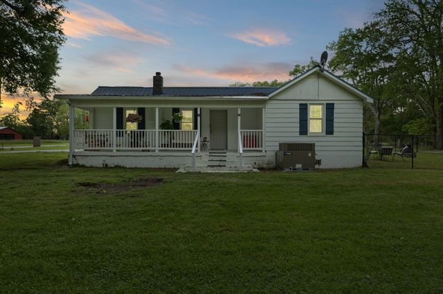 1466 Bible Crossing Rd, Winchester, TN 37398