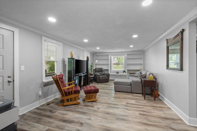 1466 Bible Crossing Rd, Winchester, TN 37398