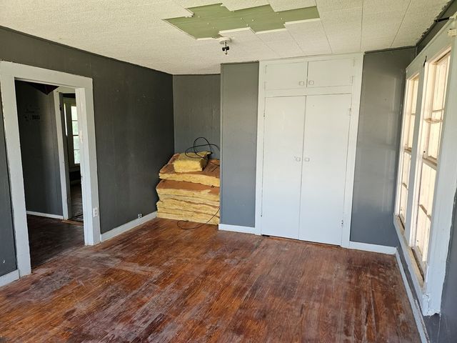 1011 Crockett Street, Sonora, TX 76950