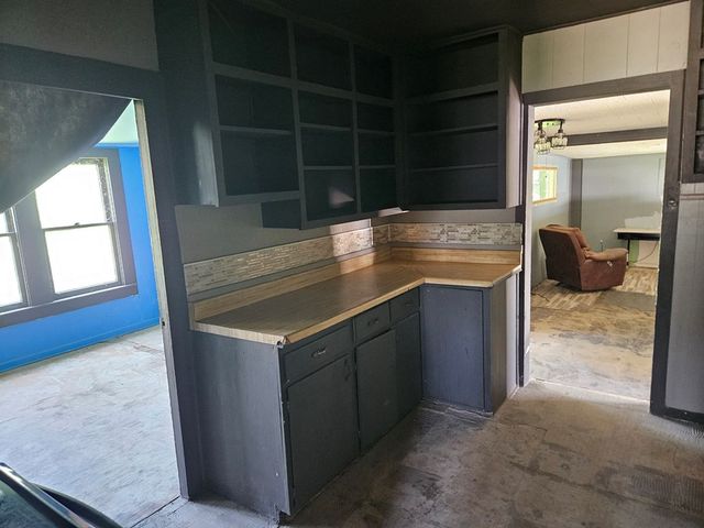 1011 Crockett Street, Sonora, TX 76950