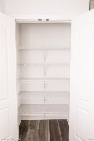 23 Woodfield Parkway, Grand Blanc Charter Township, MI 48439