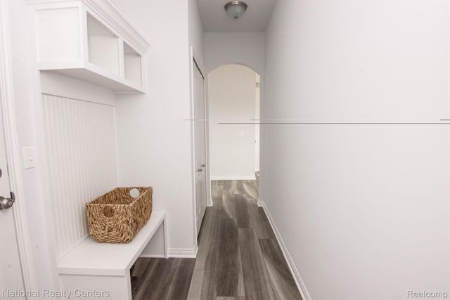 23 Woodfield Parkway, Grand Blanc Charter Township, MI 48439