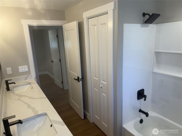 4515 Chrisella Road E, Edgewood, WA 98372