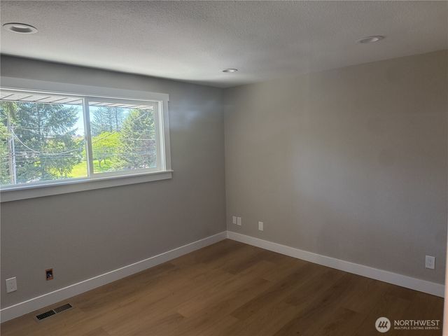 4515 Chrisella Road E, Edgewood, WA 98372