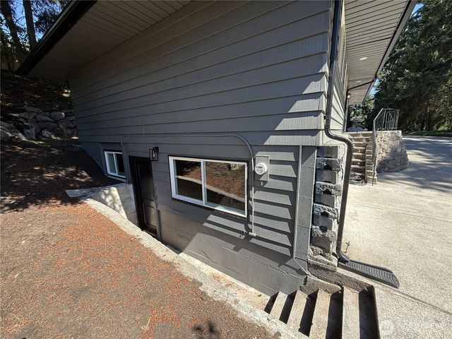 4515 Chrisella Road E, Edgewood, WA 98372