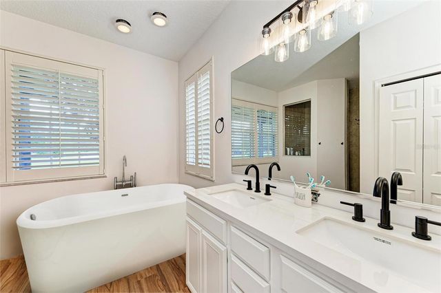 22505 NIGHT HERON WAY, Bradenton, FL 34202