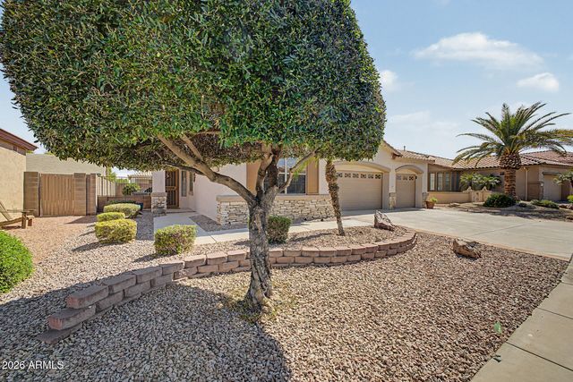 17697 W SAMMY Way, Surprise, AZ 85374