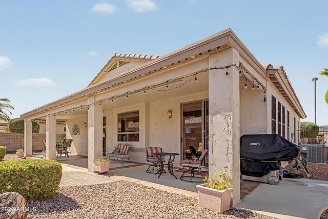 17697 W SAMMY Way, Surprise, AZ 85374