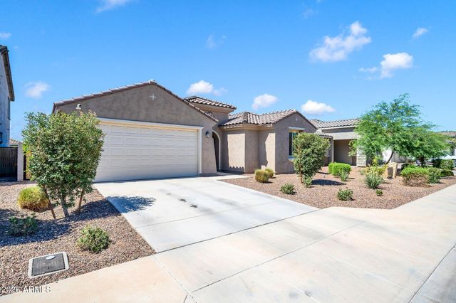17605 W MEDLOCK Drive, Litchfield Park, AZ 85340