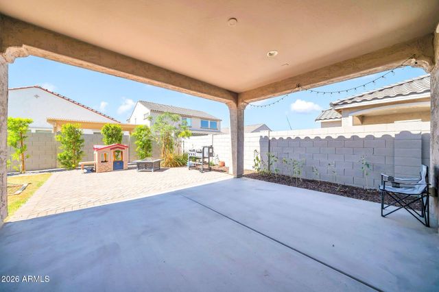 17605 W MEDLOCK Drive, Litchfield Park, AZ 85340