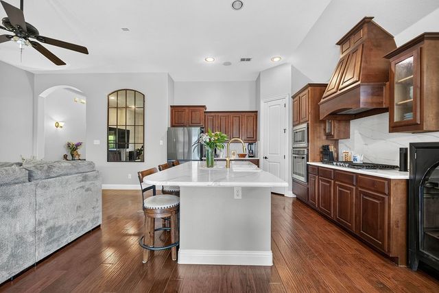 2112 Benjamin Creek Drive, Little Elm, TX 75068