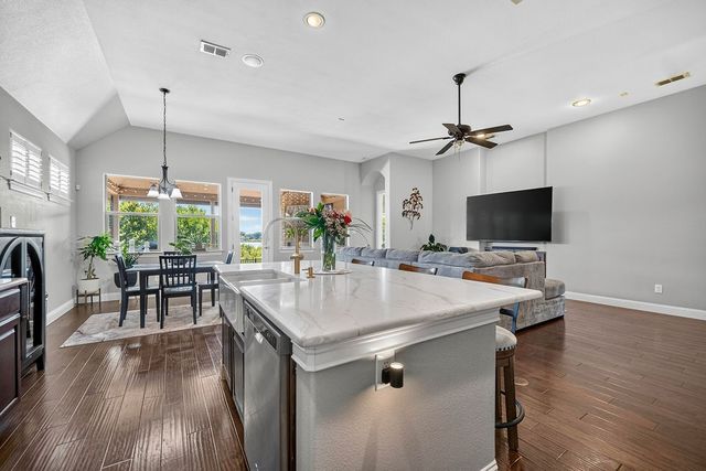 2112 Benjamin Creek Drive, Little Elm, TX 75068