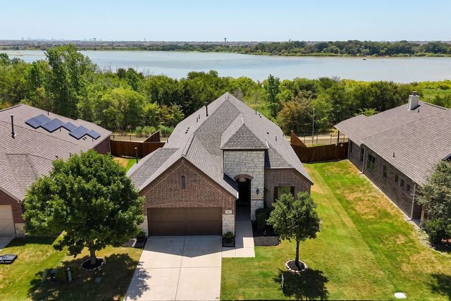 2112 Benjamin Creek Drive, Little Elm, TX 75068