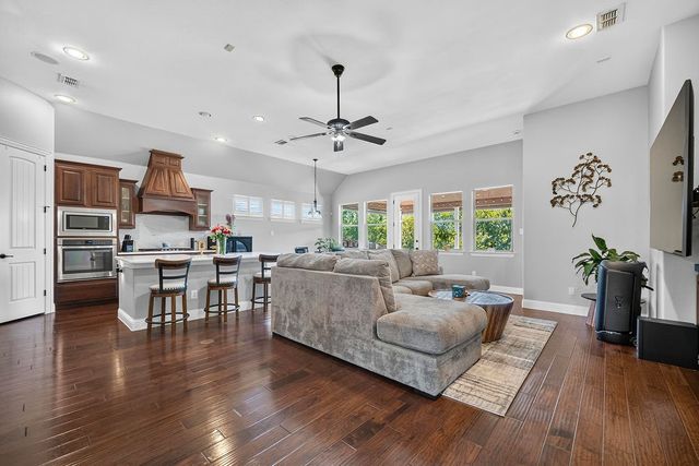2112 Benjamin Creek Drive, Little Elm, TX 75068