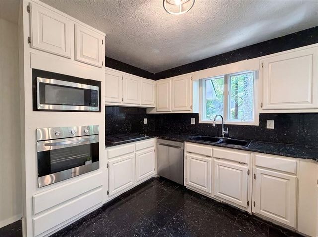 442 Hastings Way, Jonesboro, GA 30238