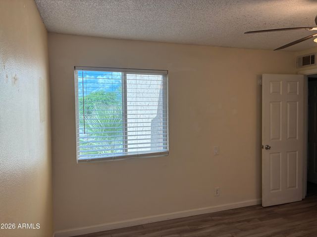8055 E THOMAS Road L204, Scottsdale, AZ 85251
