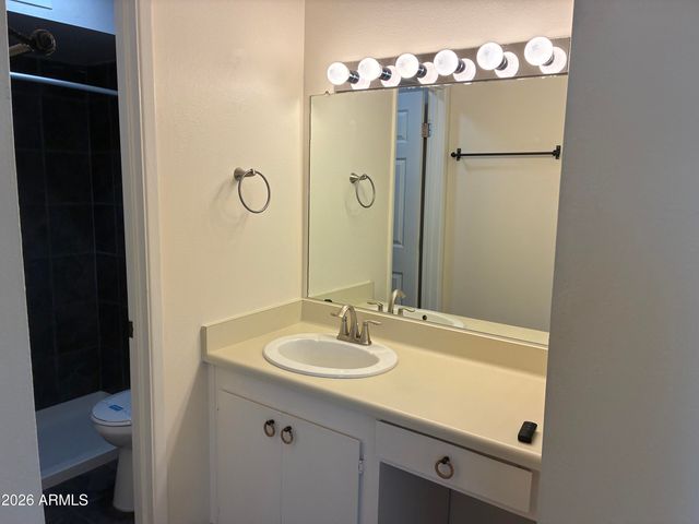 8055 E THOMAS Road L204, Scottsdale, AZ 85251