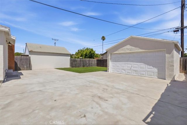 5117 W 133rd, Hawthorne, CA 90250