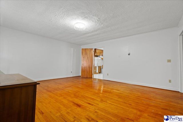 841 Fore Rd, Florence, SC 29506