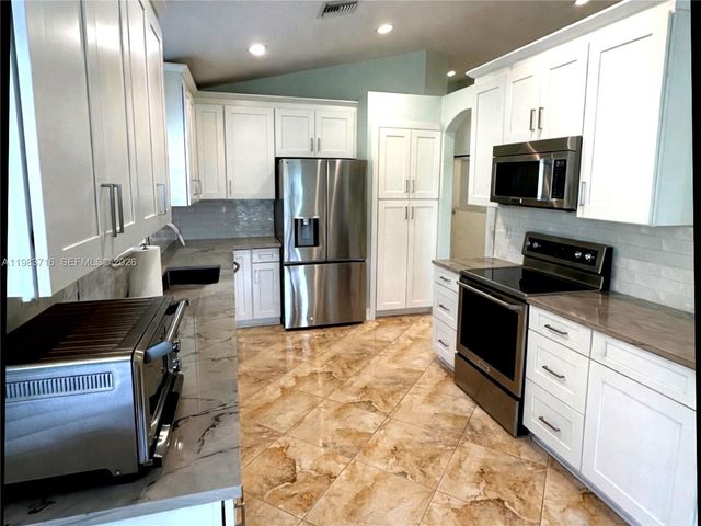 3933 Diamond Palladium Ter, Boynton Beach, FL 33436