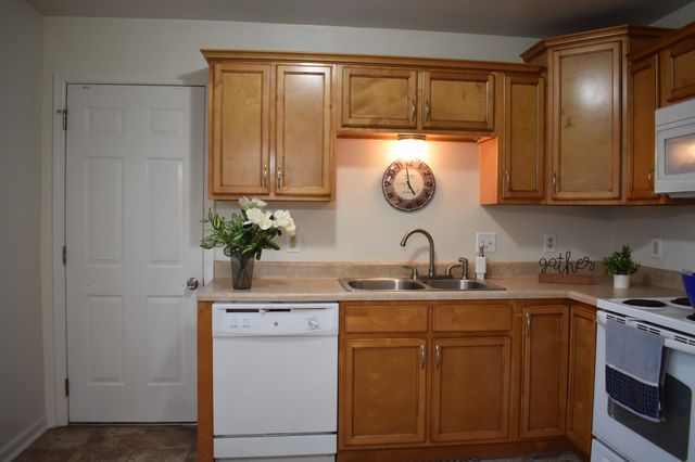 2529 McGinnis Dr, Nashville, TN 37216