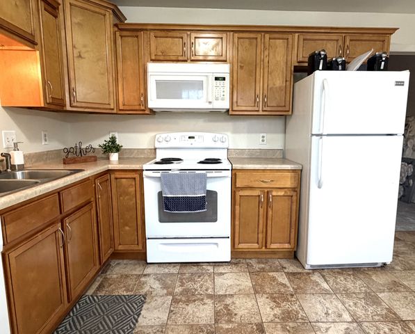 2529 McGinnis Dr, Nashville, TN 37216