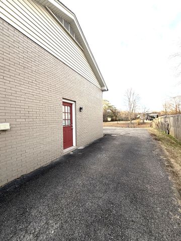 2529 McGinnis Dr, Nashville, TN 37216