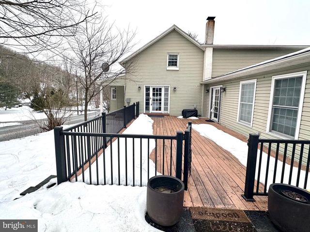 707 DUNKELS CHURCH RD, Kutztown, PA 19530