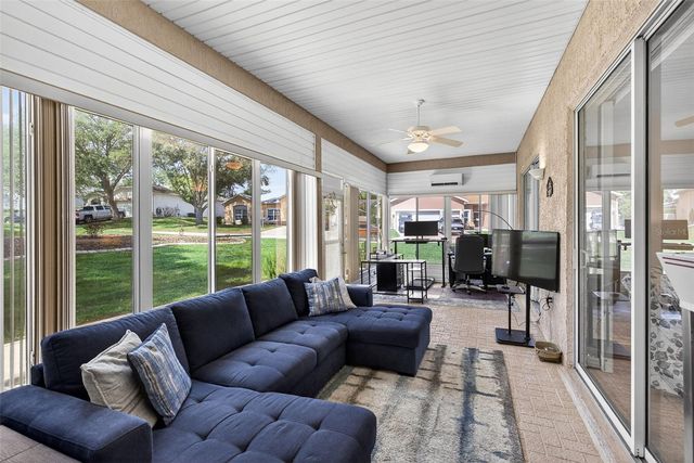 5036 SAWGRASS LAKE CIRCLE, Leesburg, FL 34748