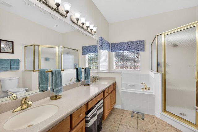 5036 SAWGRASS LAKE CIRCLE, Leesburg, FL 34748