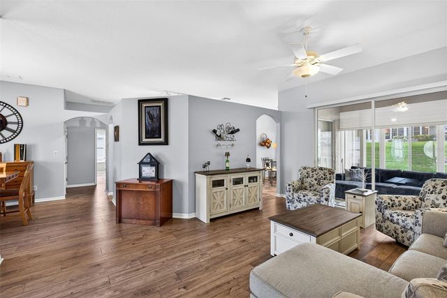 5036 SAWGRASS LAKE CIRCLE, Leesburg, FL 34748