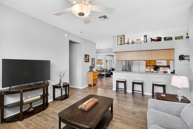 5036 SAWGRASS LAKE CIRCLE, Leesburg, FL 34748