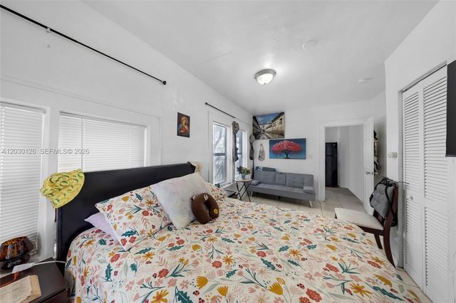 1035 NW 4th St, Miami, FL 33128