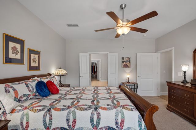 2436 Stonecenter Ln, Murfreesboro, TN 37128