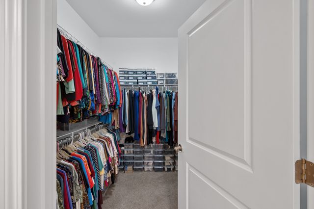 2436 Stonecenter Ln, Murfreesboro, TN 37128