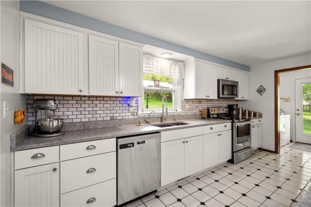 538 Old Hickory Ridge Rd, Chartiers, PA 15301