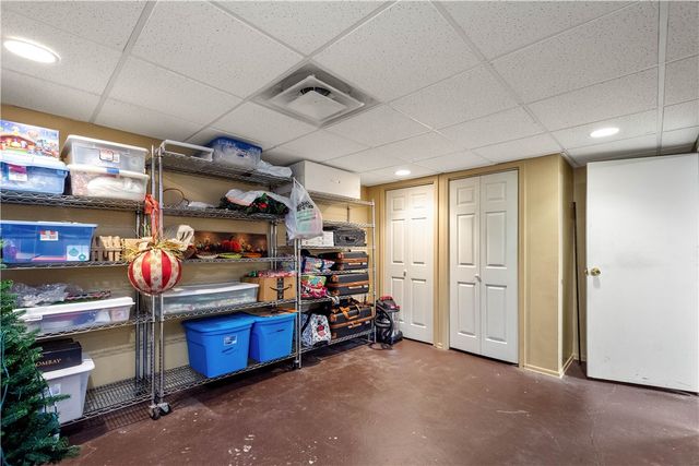 538 Old Hickory Ridge Rd, Chartiers, PA 15301