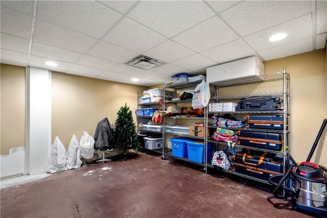538 Old Hickory Ridge Rd, Chartiers, PA 15301
