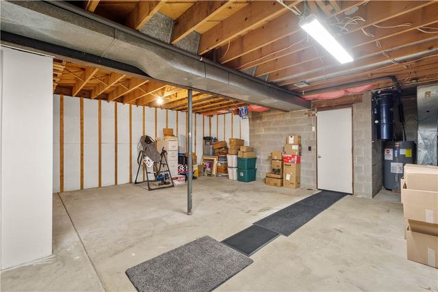 538 Old Hickory Ridge Rd, Chartiers, PA 15301