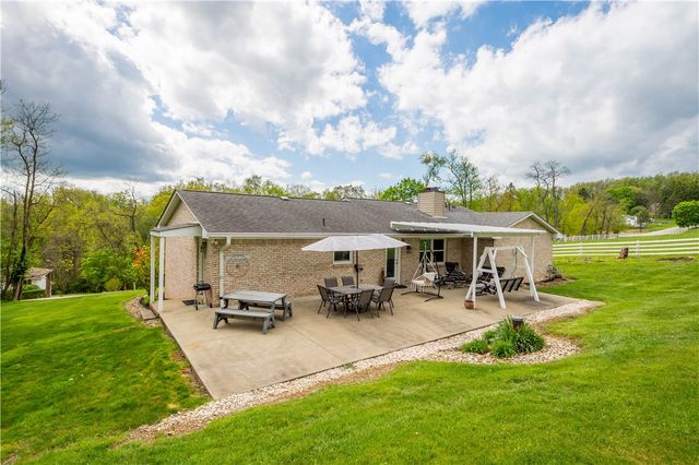 538 Old Hickory Ridge Rd, Chartiers, PA 15301