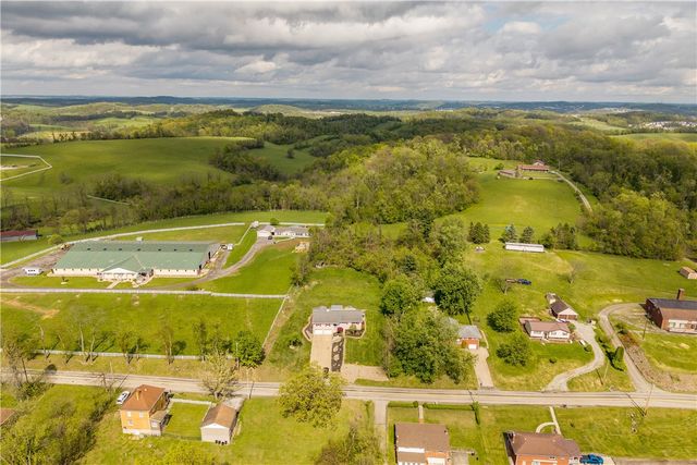 538 Old Hickory Ridge Rd, Chartiers, PA 15301