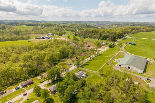 538 Old Hickory Ridge Rd, Chartiers, PA 15301