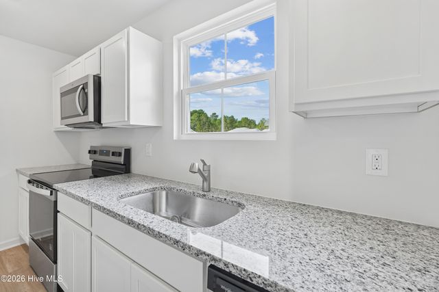 1010 Brooke Ridge Lane, Southport, NC 28461