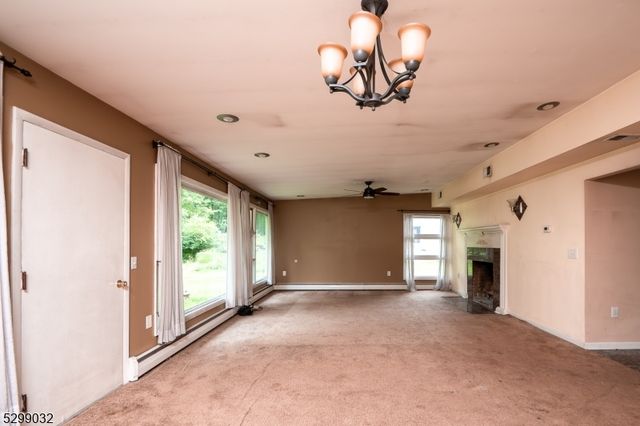 35 Glenwood Dr, Montville Twp., NJ 07045
