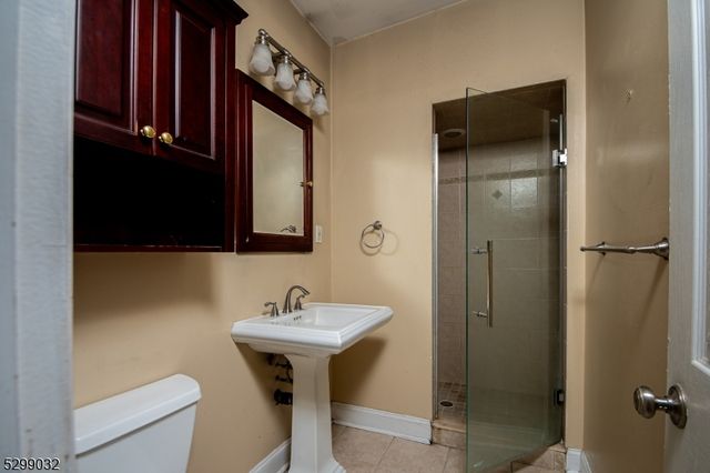 35 Glenwood Dr, Montville Twp., NJ 07045