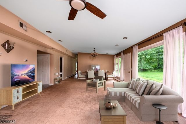 35 Glenwood Dr, Montville Twp., NJ 07045