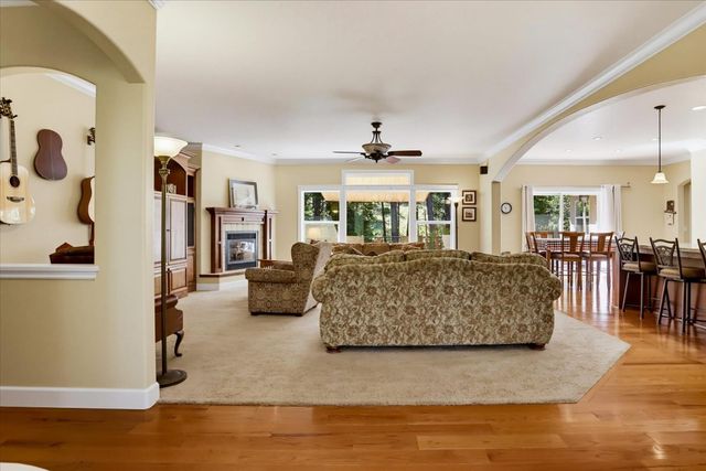 22005 Farrier Ct, Foresthill, CA 95631