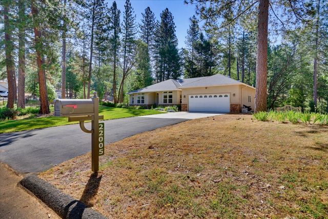 22005 Farrier Ct, Foresthill, CA 95631