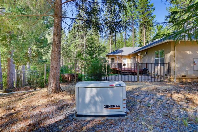 22005 Farrier Ct, Foresthill, CA 95631